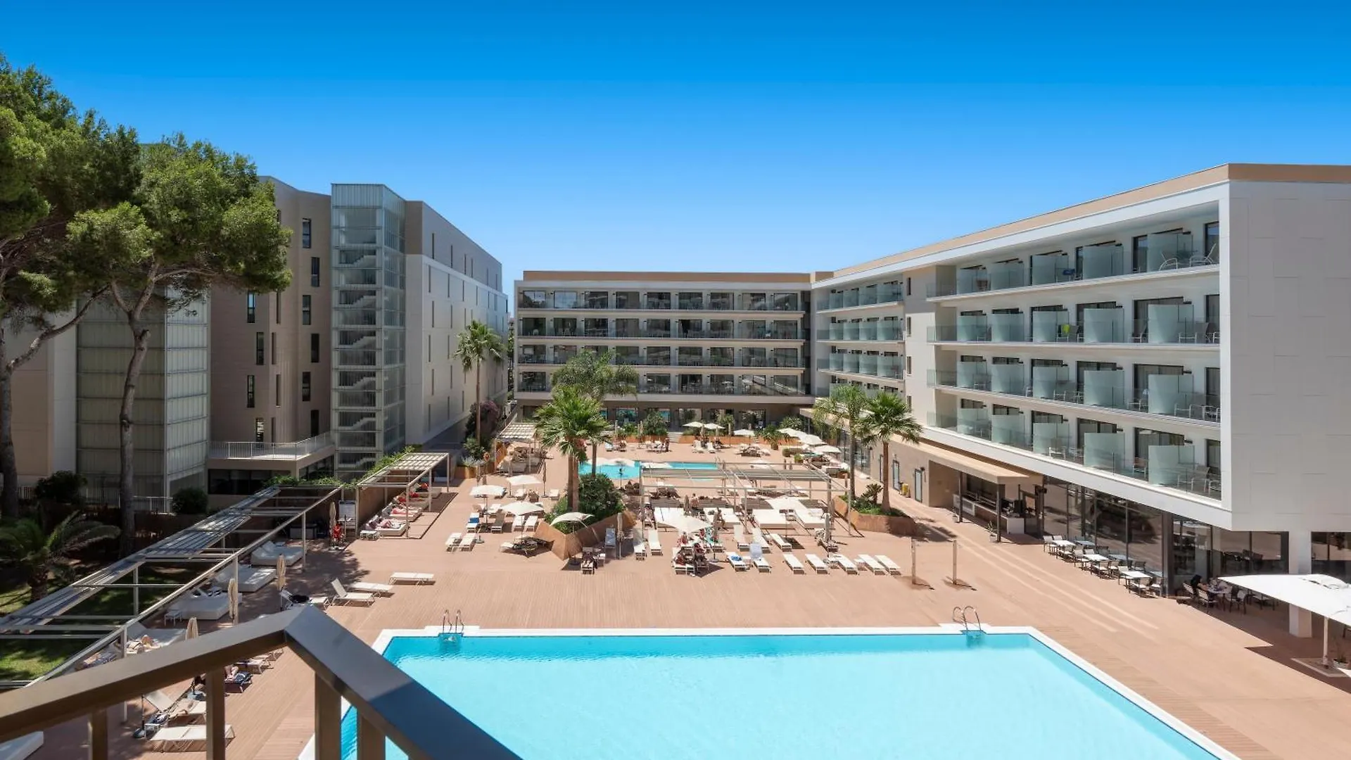 Hotel Aubamar Bali 플라야 데 팔마 4*,